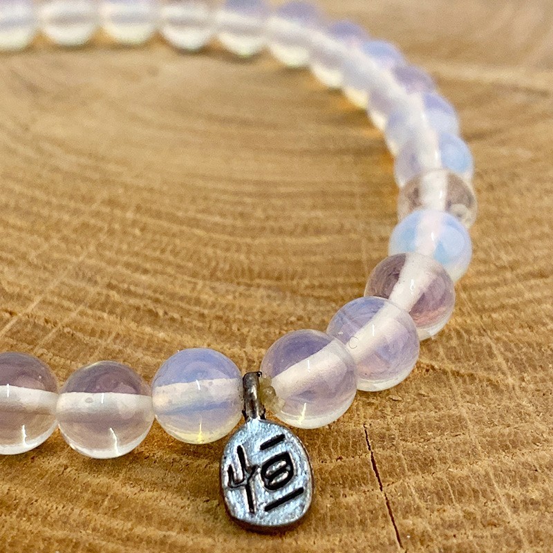 Pulsera de cuentas de opalina