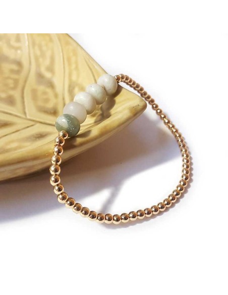 Armband mit goldenen Perlen und weißem Jaspis, rund