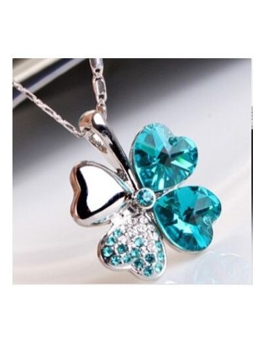 Roze kristallen klaver ketting 2,1 x 2,6 cm