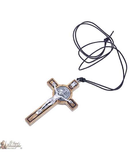 289/5000 Legno croce pendente San Benedetto con piccola scatola